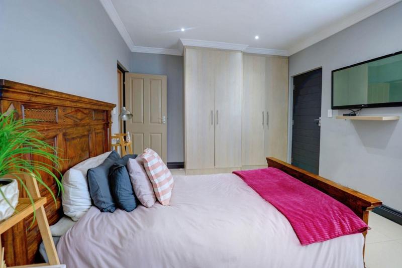 5 Bedroom Property for Sale in Pinnacle Point Golf Estate Western Cape